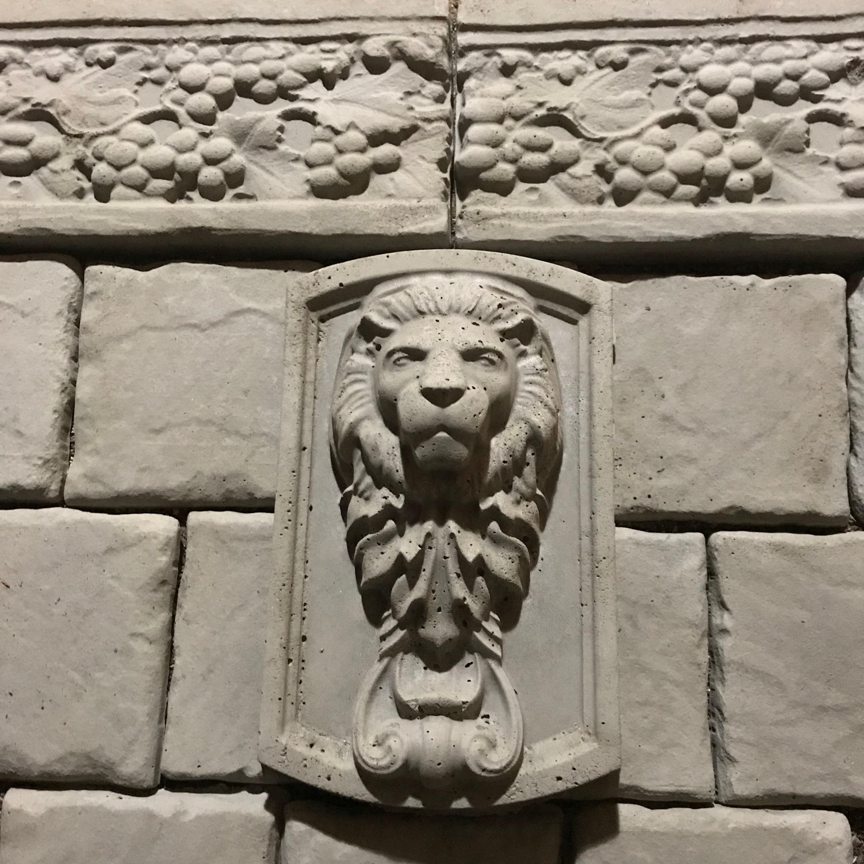 12-inch vineyard deco ABS mold by Pacific Mold Design showing grape vine and leaf pattern decorative strip mold for casting concrete backsplash accents and countertop border tiles