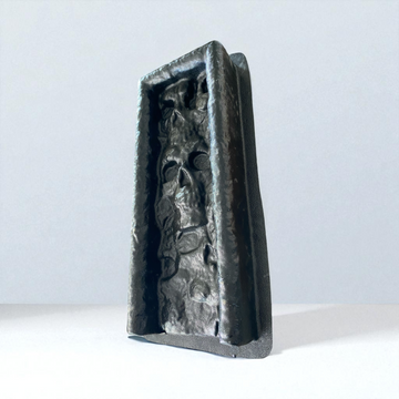 Skull Splash Block 23”