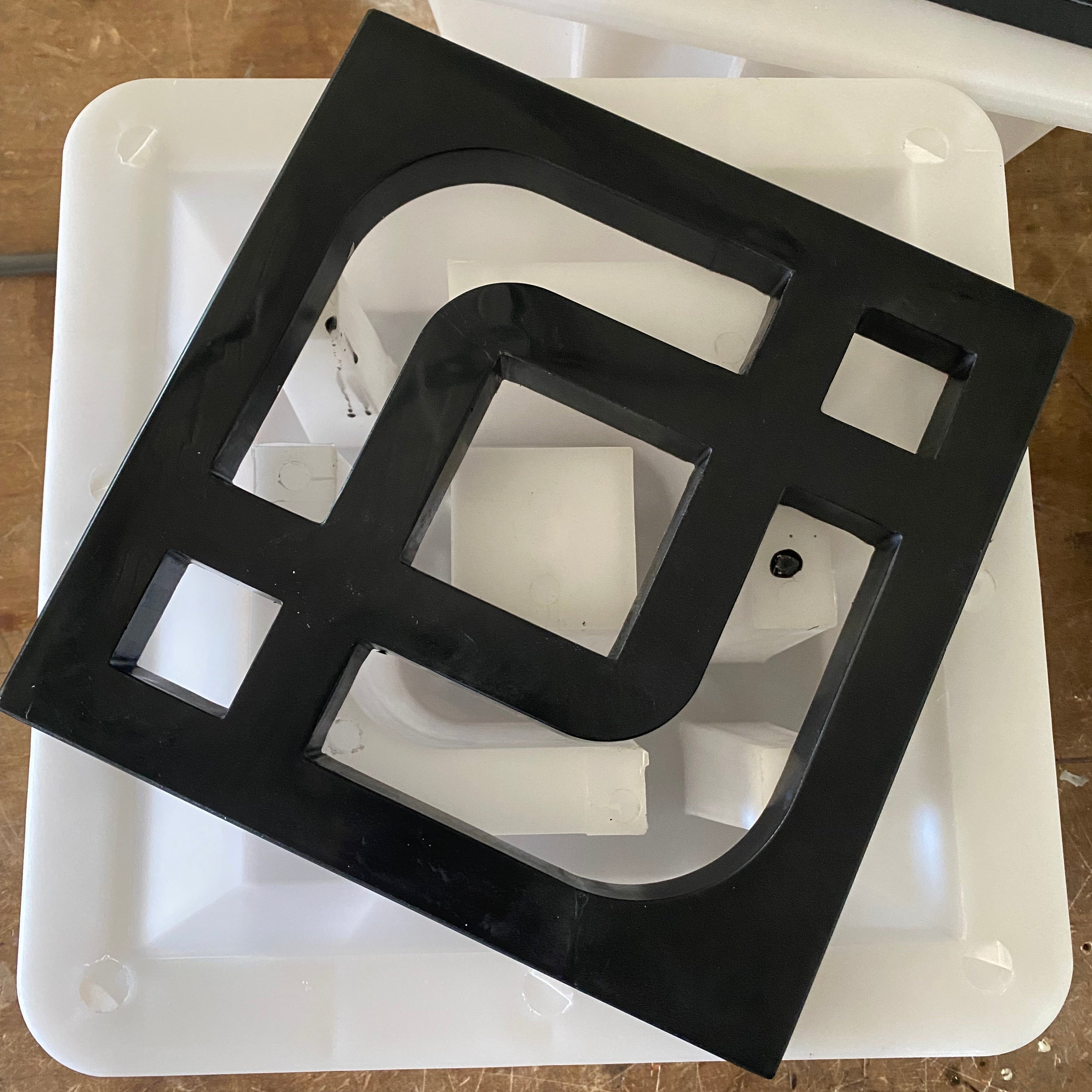 Retro Breeze Block Mold | Vintage Mid-Century Concrete Block