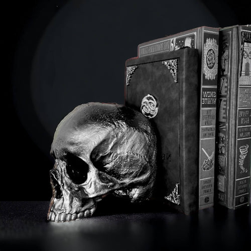 Flat back jawless skull silicone mold by Pacific Mold Design showing mold of human skull without mandible with flat rear surface for wall mounting measuring 6 inches from cranium to teeth