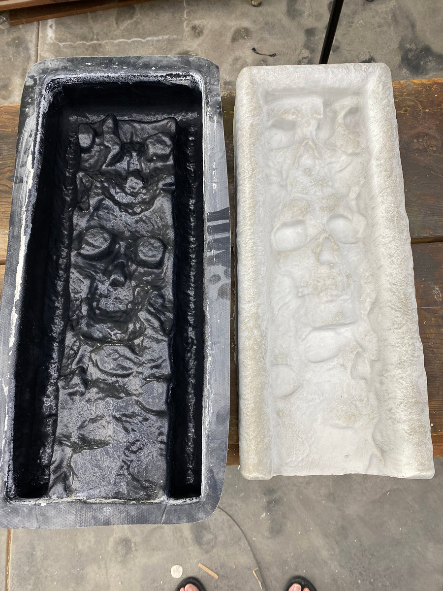 Skull Splash Block 23”
