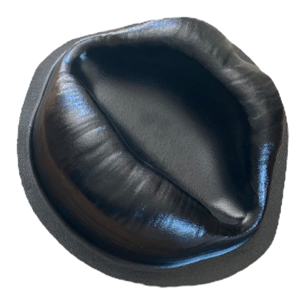 Kiss lips ABS casting mold by Pacific Mold Design showing large 12-inch mouth and lips shape mold for casting concrete planters, ashtrays and decorative bowls